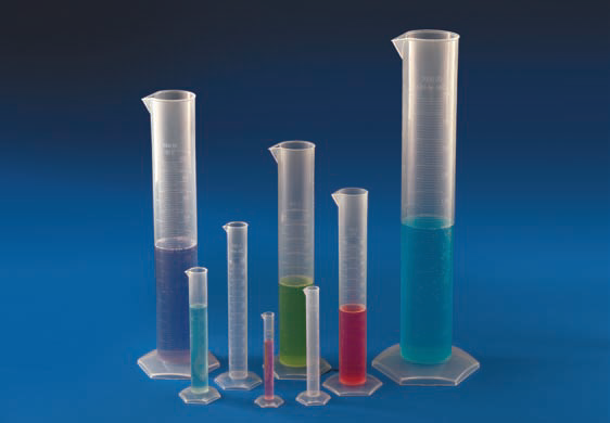 Cylinders, Plastic, with Hexagonal base and spout, Class B
