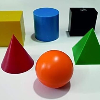 3D solid set 5cm: Set of 12 pcs. Made of opaque plastic coloured with lid.