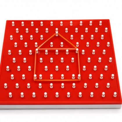 Isometric Geoboard : It allows to create 3D figures, pattern block activities etc. Size 20cm x 20cm. Number of pegs-105.